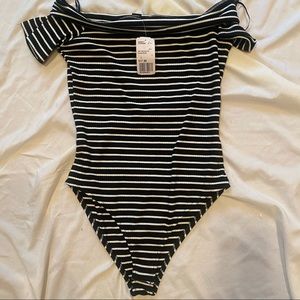 NWT F21 Blk/wht striped off shoulder body suit